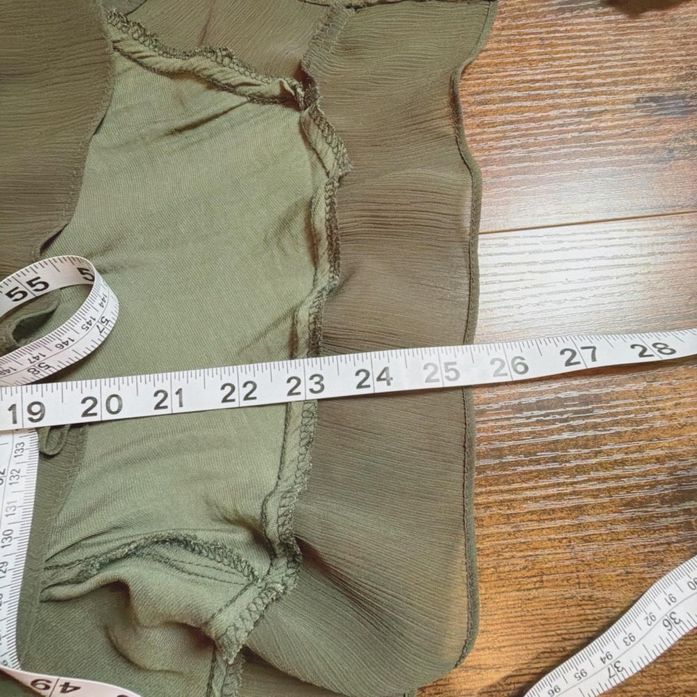 Simply Vera Vera Wang Olive Green V-Neck Sleeveless Tank, Oldie but Goodie!! - Picture 6 of 9
